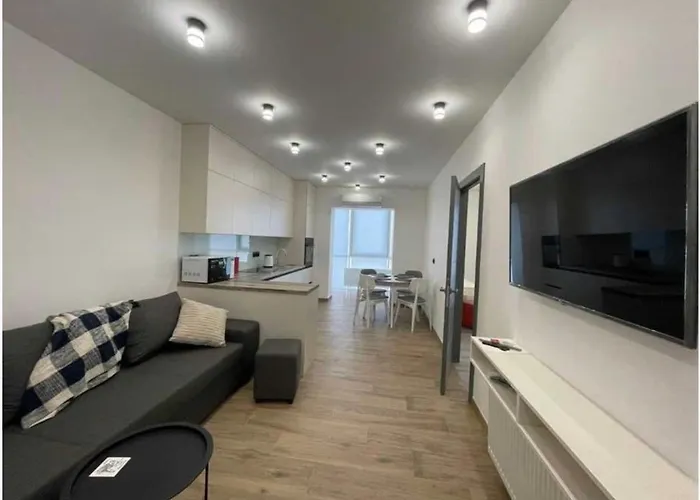 Lux 1-Bedroom Beautiful Apartment Most City Central Area