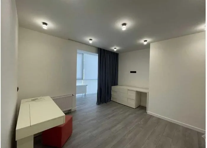 Lux 1-Bedroom Beautiful Apartment Most City Central Area