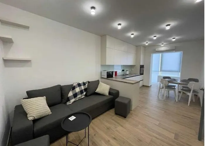 Lux 1-Bedroom Beautiful Apartment Most City Central Area