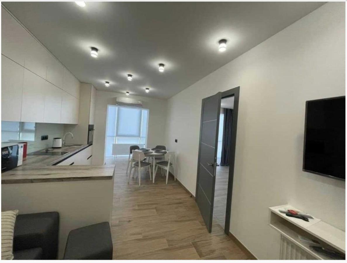 Apartment Lux 1-bedroom Beautiful Area Dnipro