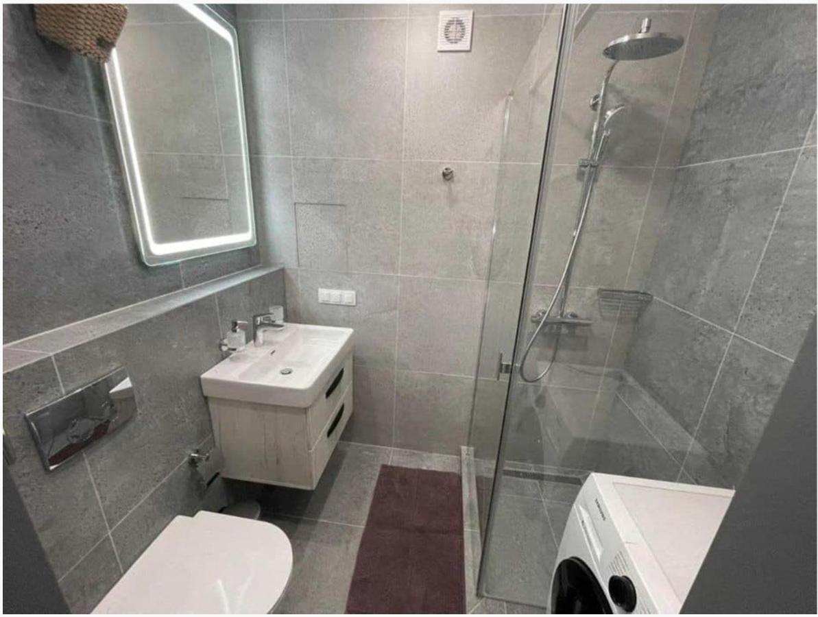 Lux 1-bedroom Beautiful Area Apartment Dnipro